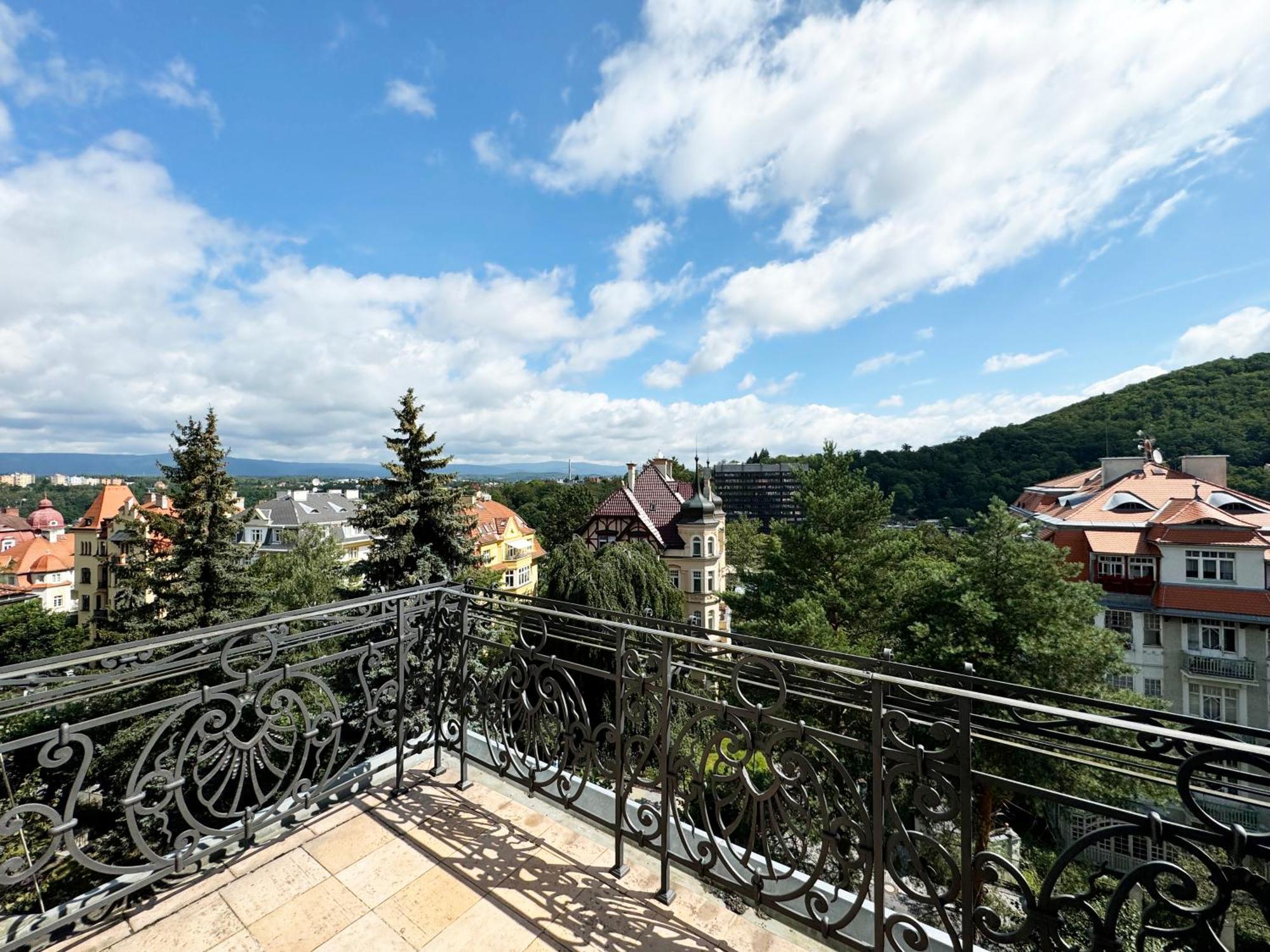 Luxury Apartment Diamond Karlovy Vary Exterior foto